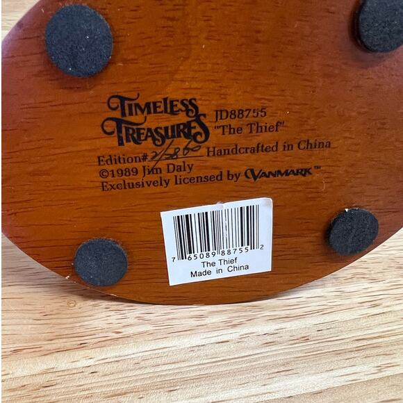 Vintage 1989 Jim Daly " The Thief " Figurine # 2 /2860 - Picture 10 of 11